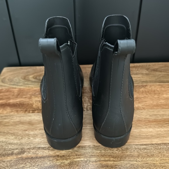 Waterproof Booties - Picture 5 of 7